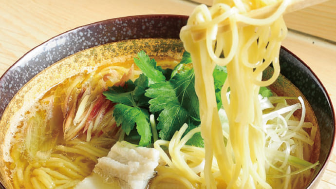 「寿司屋のラーメン」がアツい！スープは魚介のうま味たっぷり