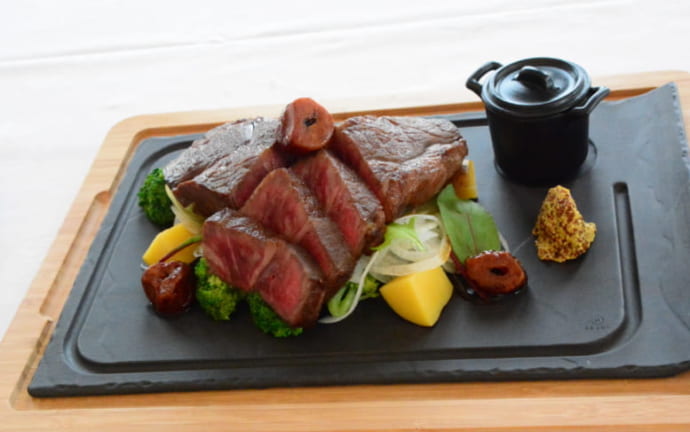 関西初の発酵熟成牛ステーキ！エイジングシートで硬い肉をやわらかく