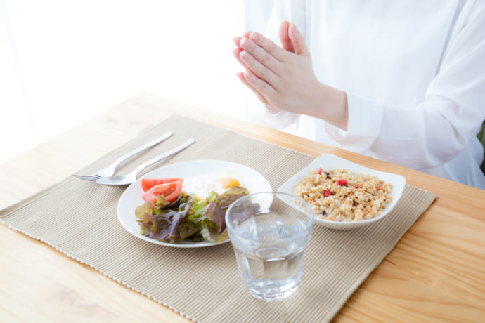 食べる前の「10秒」習慣！忙しい人のための小倉朋子式「食」の整え方