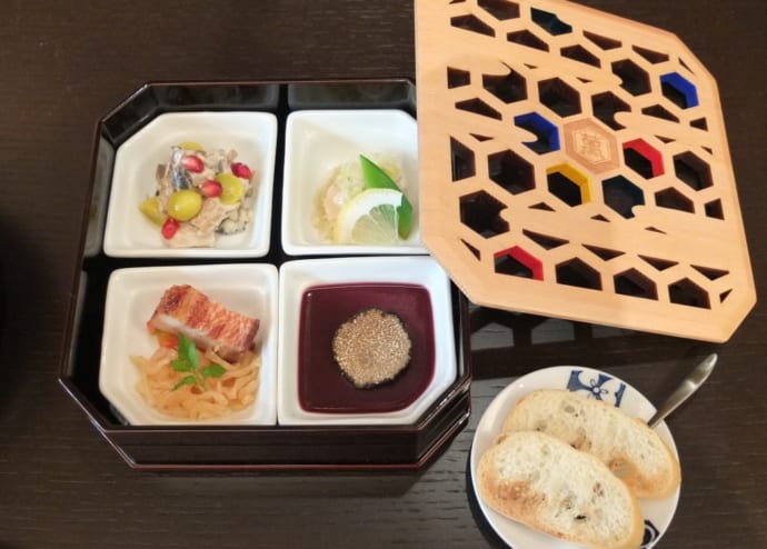 巨匠シェフのコラボ料理が楽しめる新感覚レストラン「KIKKOMAN LIVE KITCHEN TOKYO」