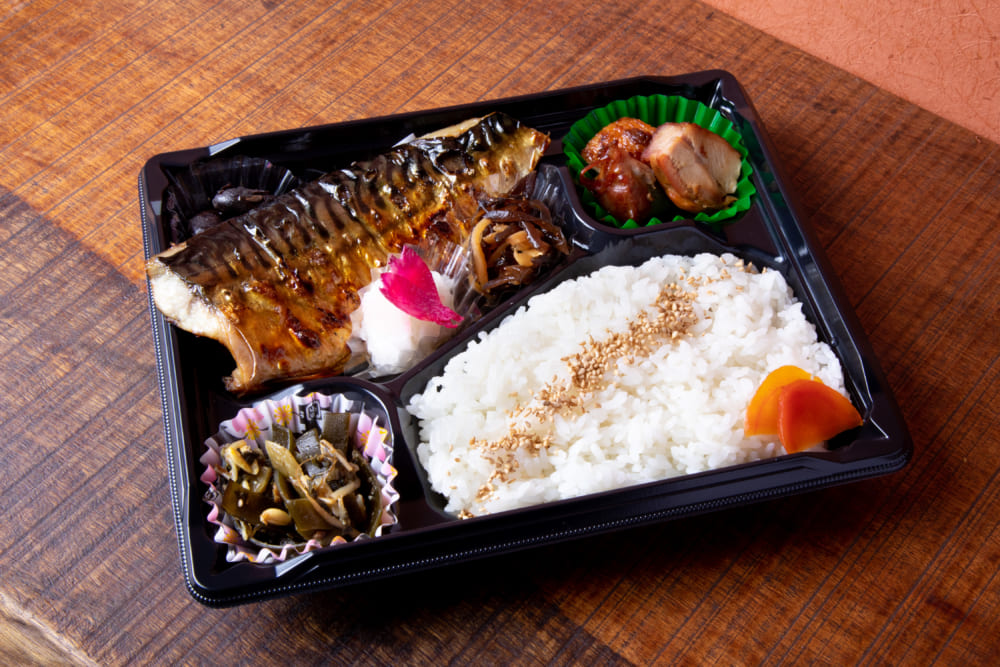 サバ塩焼弁当