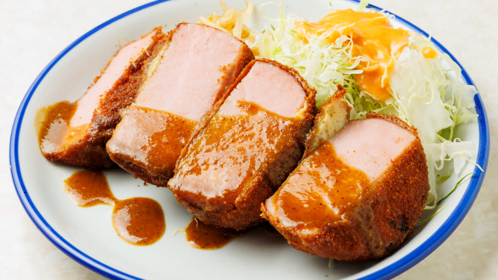 ど迫力の厚切りハムカツ！ハンバーグ専門店の名物メニュー - たべぷろ